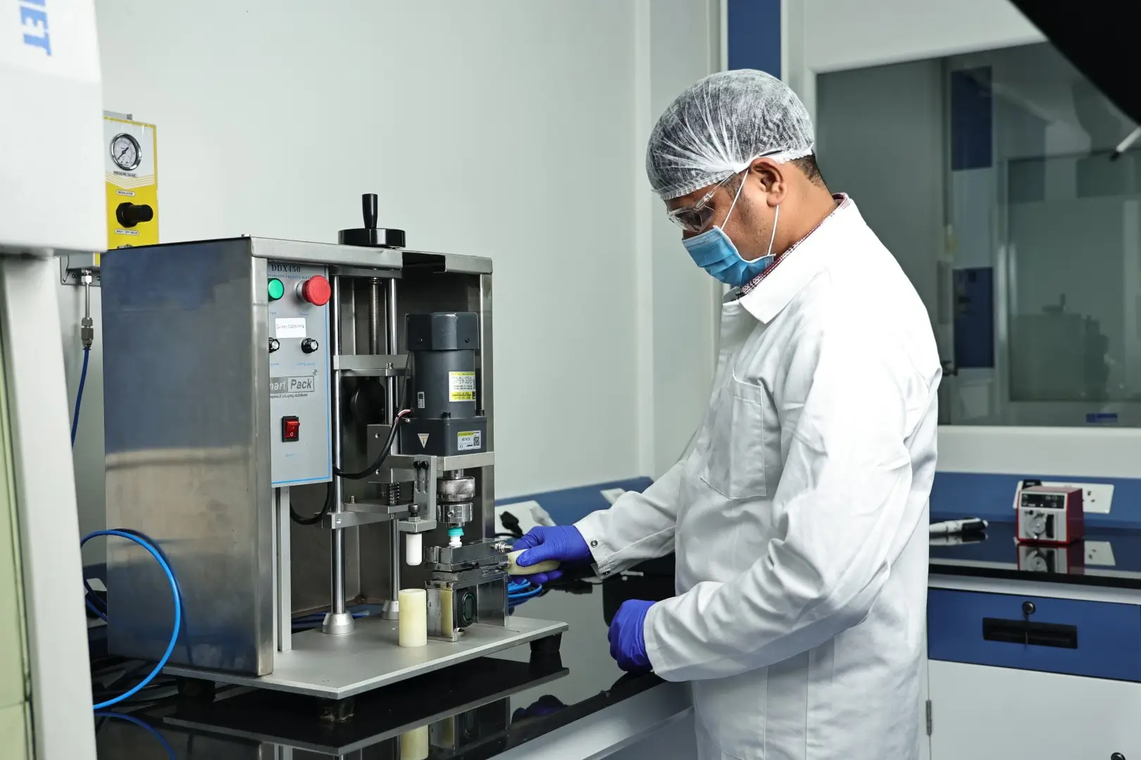 Capping Machine (3 Piece) Ophthalmic